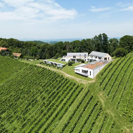 Relax An Der Lage Hochgrassnitzberg Spielfeld